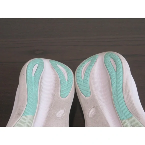 Asics Gel Nimbus 27 Running Shoes Womens Size 7.5 Gray Sneakers 1012B753 Road - Picture 9 of 11